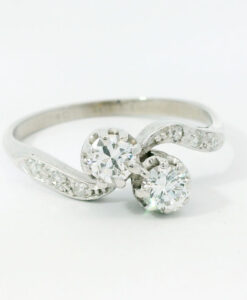 Vintage 18ct White Gold & Platinum Two Stone Diamond Ring