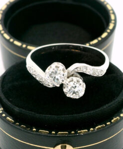 Vintage 18ct White Gold & Platinum Two Stone Diamond Ring