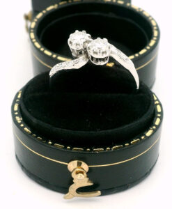 Vintage 18ct White Gold & Platinum Two Stone Diamond Ring