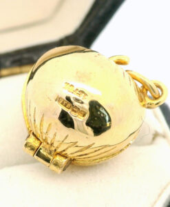 Vintage 9ct Gold Adan & Eve Apple Charm
