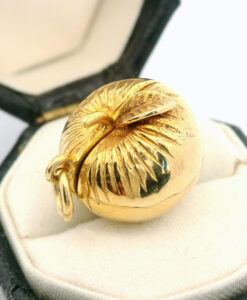 Vintage 9ct Gold Adan & Eve Apple Charm