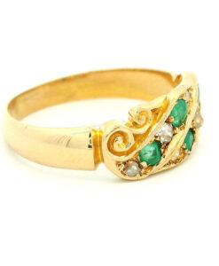 Antique 18ct Gold Diamond and Emerald Ring dated 1900