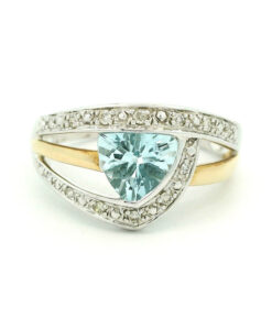 9ct Gold Diamond and Aquamarine Ring