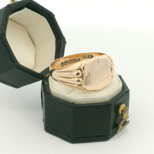 Antique 9ct Gold Shield Signet Ring dated 1916