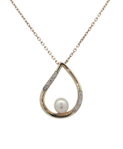 9ct Gold Diamond and Pearl Pendant with Chain