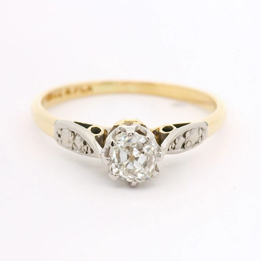 Buy Vintage Jewellery in the UK