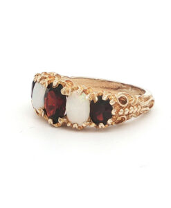 Vintage 9ct Yellow Gold Garnet and Opal Ring