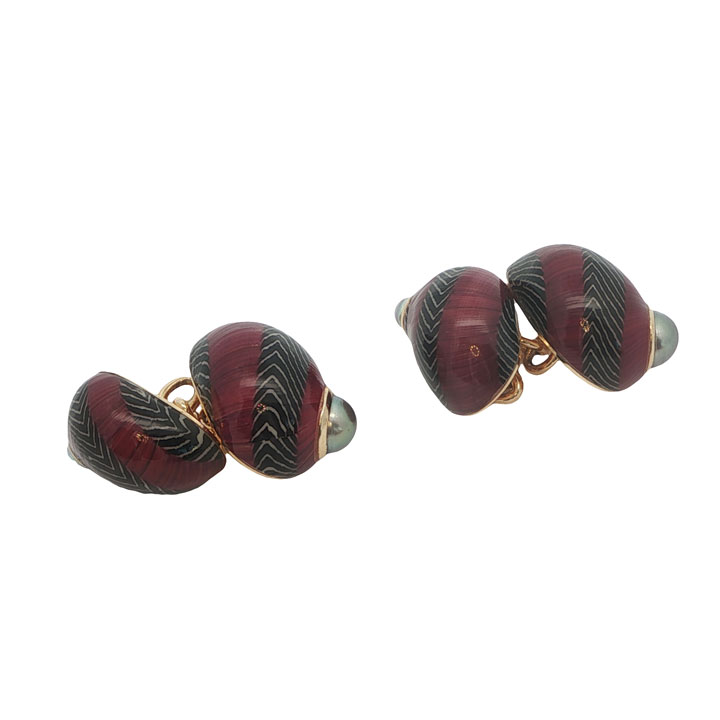 Trianon 18ct Gold & Nerita Communis Shell Cufflinks with Grey Pearls - Image 2