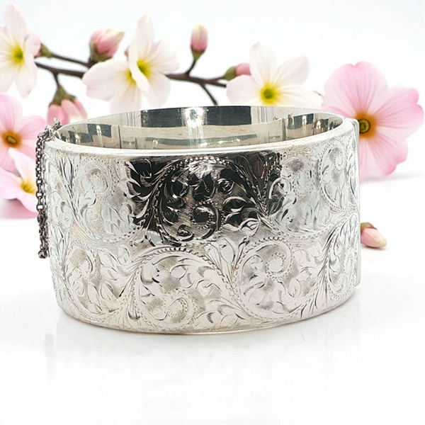 Vintage 1977 Solid Sterling Silver Wide Engraved Bangle