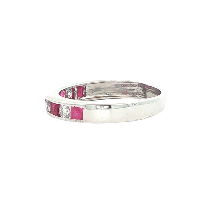 9ct White Gold Diamond and Ruby Band Ring - Image 3