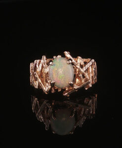 Vintage 9ct Gold Opal Ring – London 1974