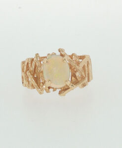 Alternative view of Vintage 9ct Gold Opal Ring – London 1974