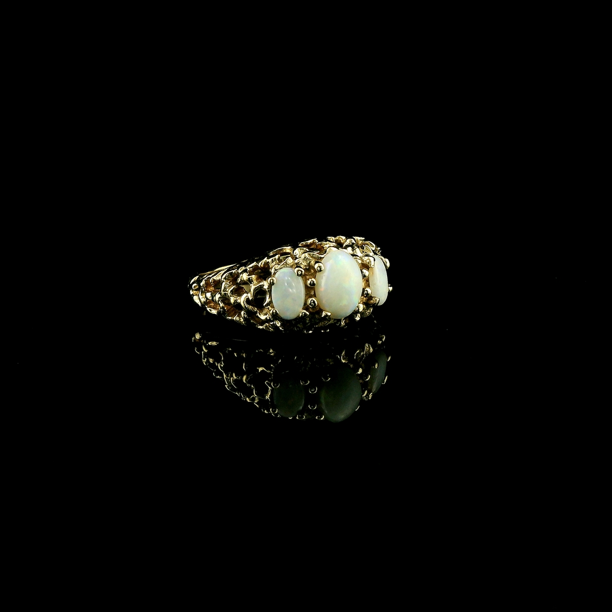 Vintage 9ct Gold Opal Trilogy Ring