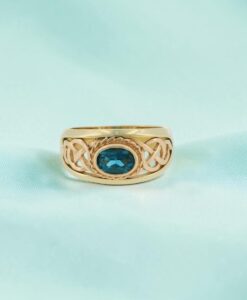 Vintage Clogau Gold Blue Topaz Ring