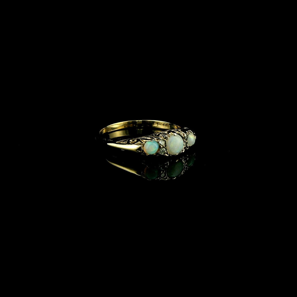 Vintage 9ct Gold Opal and Diamond Boat Ring