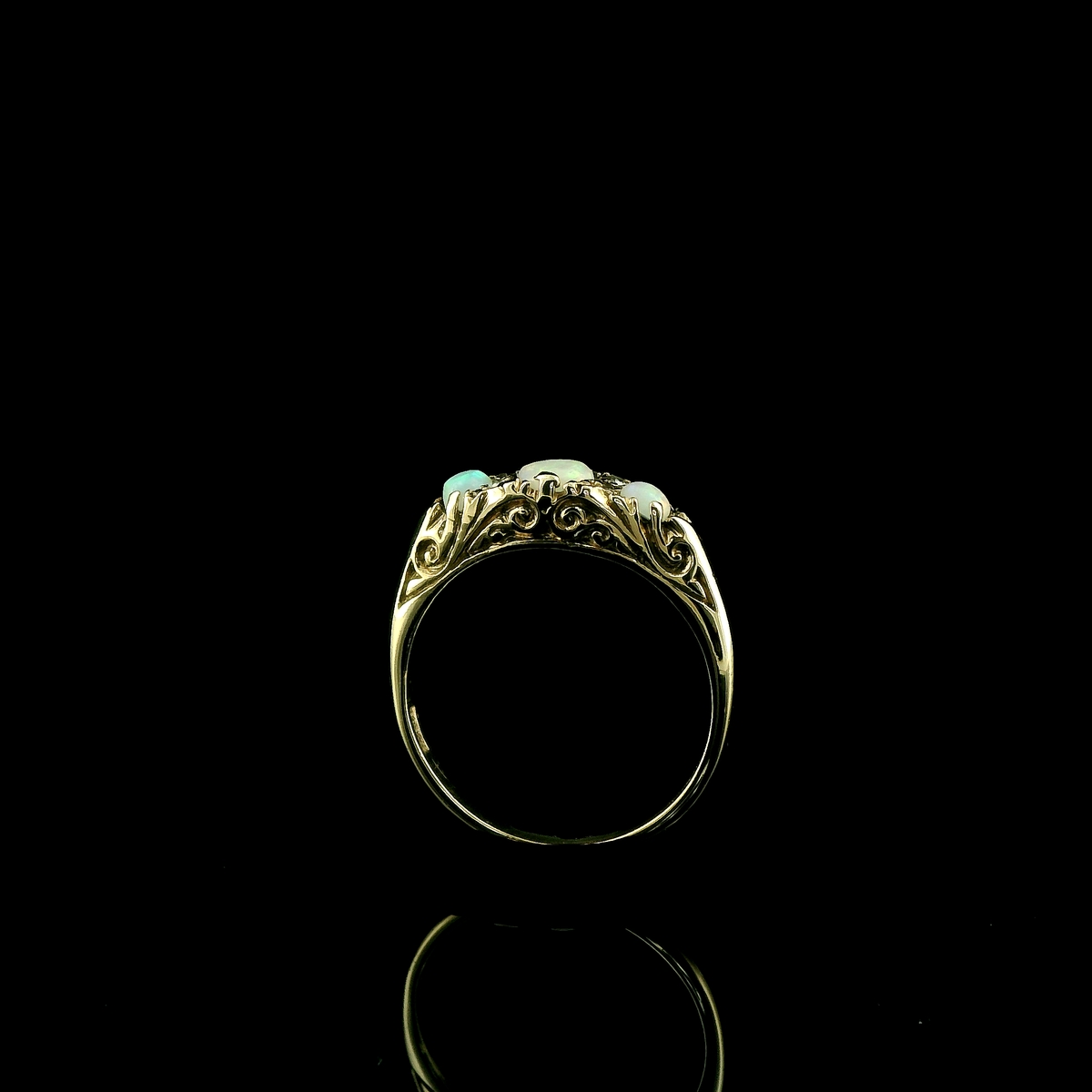 Vintage 9ct Gold Opal and Diamond Boat Ring