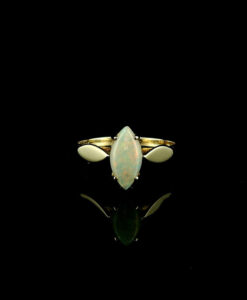 Vintage 9ct Gold Marquise Opal Ring
