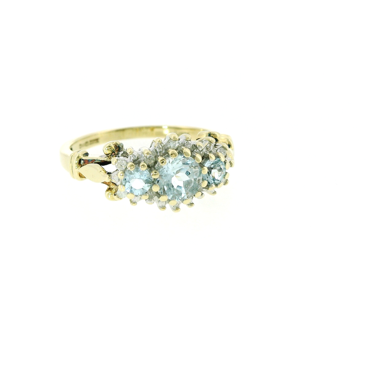 9ct Yellow Gold Diamond and Aquamarine Cluster Ring